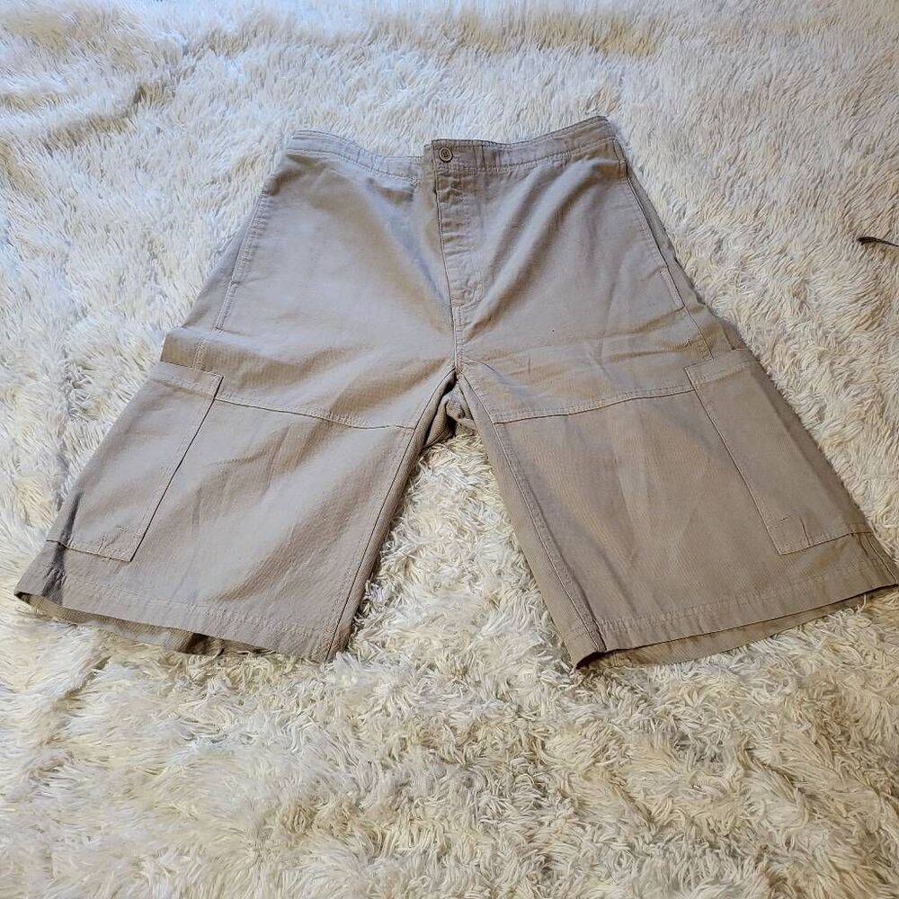 Storm cargo elastic waist shorts 32x12